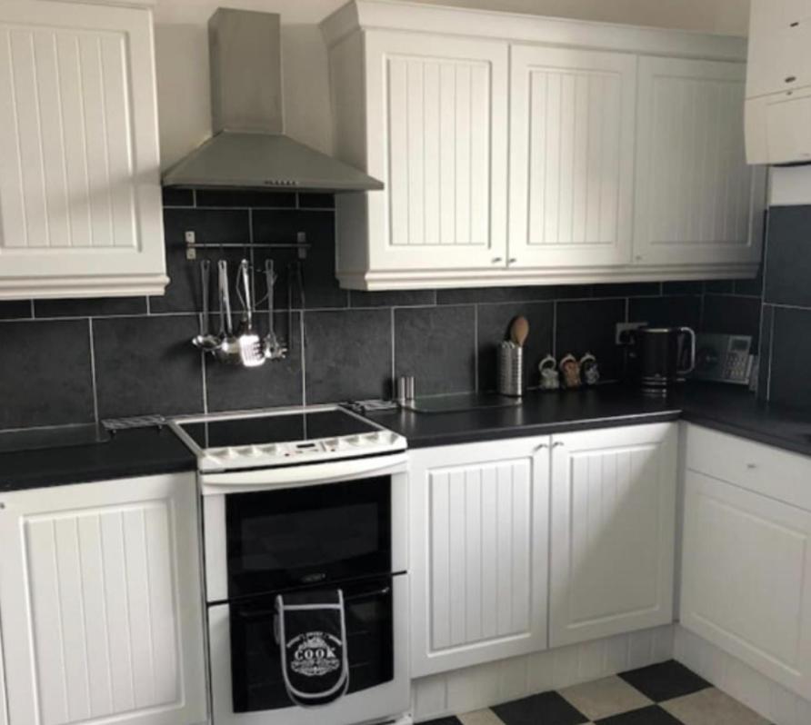 Captivating 2-Bed Apartment In Isle Of Bute Rothesay Ngoại thất bức ảnh