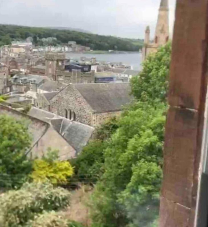 Captivating 2-Bed Apartment In Isle Of Bute Rothesay Ngoại thất bức ảnh