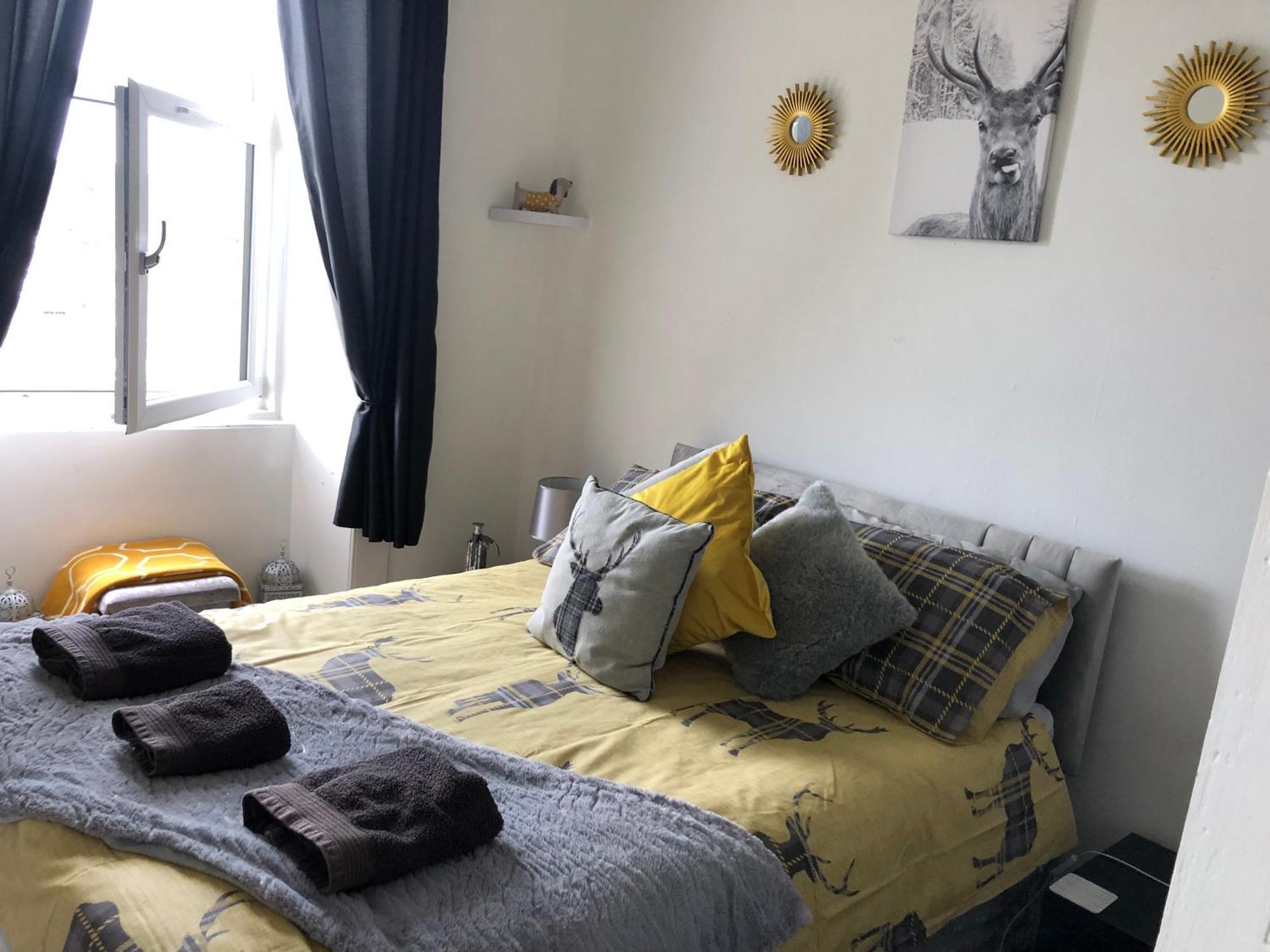 Captivating 2-Bed Apartment In Isle Of Bute Rothesay Ngoại thất bức ảnh